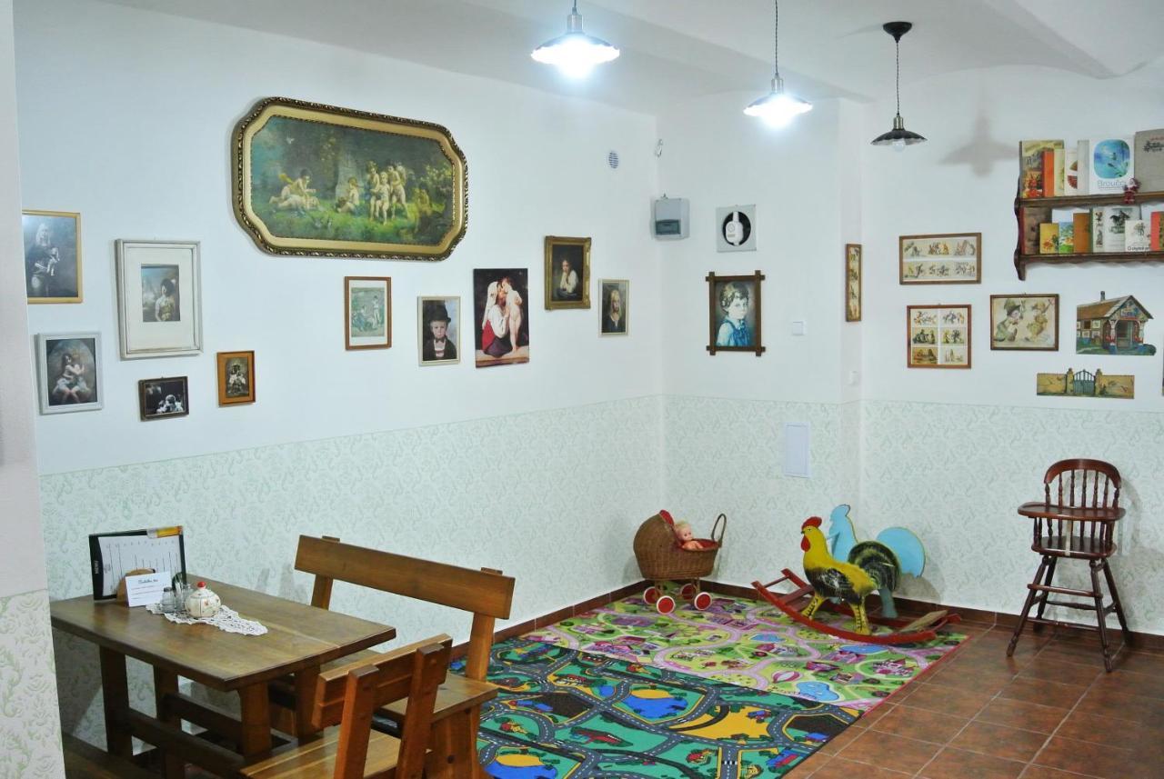 Restaurace A Penzion Ubrousku Prostri Se Нова-Быстршице Экстерьер фото